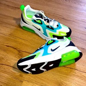 BRAND NEW GS AIRMAX 200 size 7Y